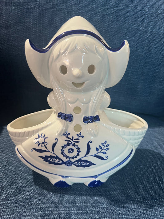 Vintage Rubens Originals Dutch Girl Planter